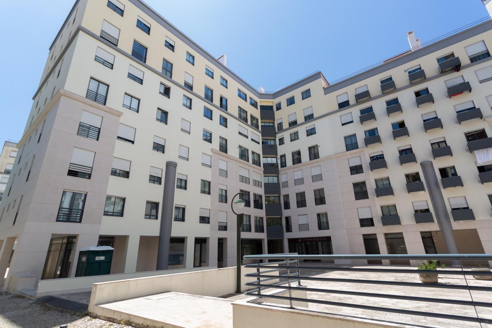 Appartamento Beguest Benfica Modern Flat Lisbona Esterno foto